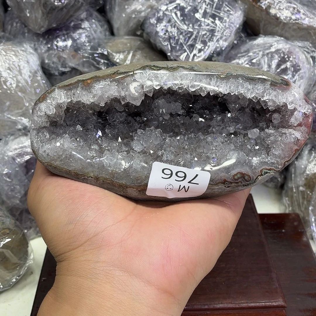 未镶嵌水晶大型摆件（非配饰）