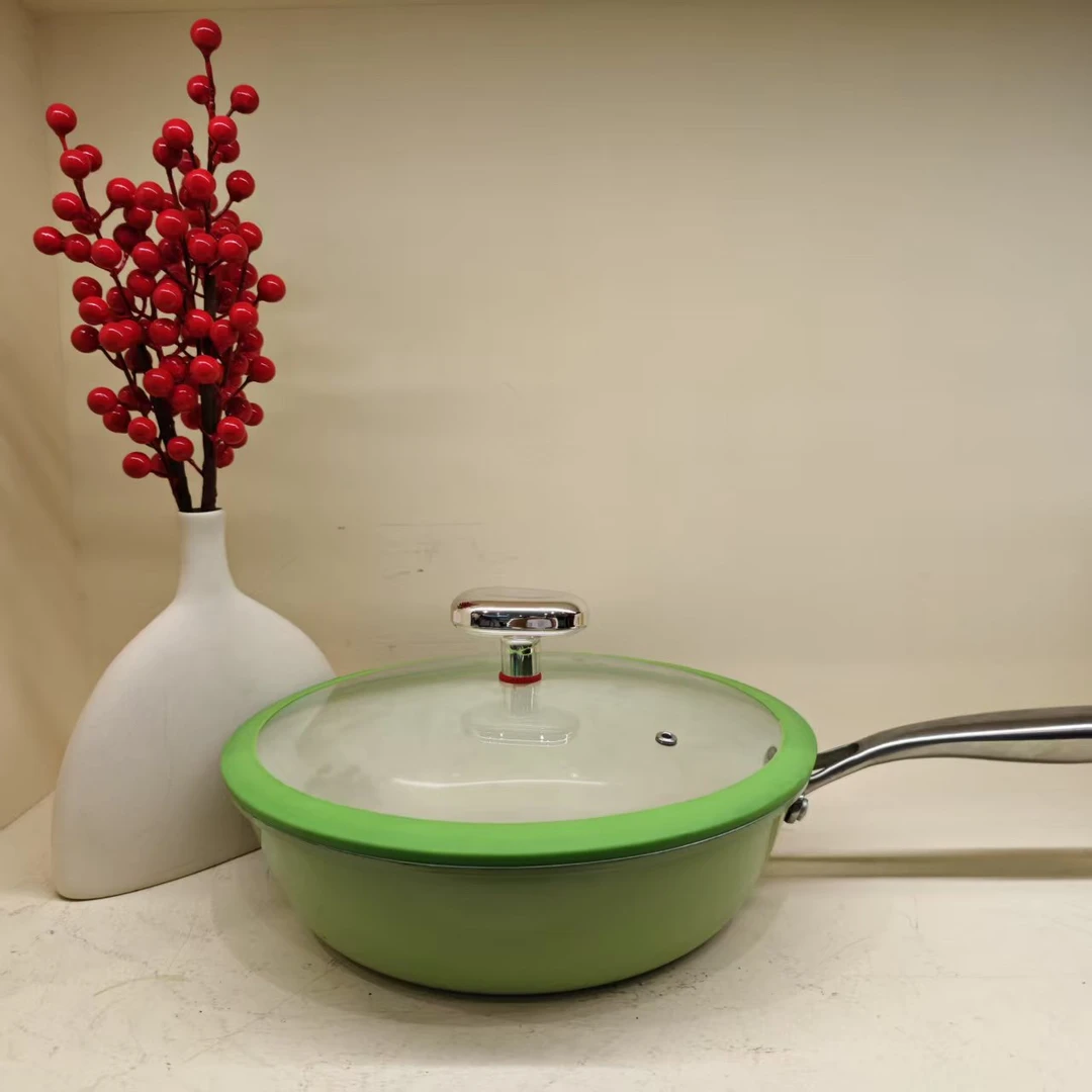 绿色陶瓷炒锅 颜色规格随机 FY