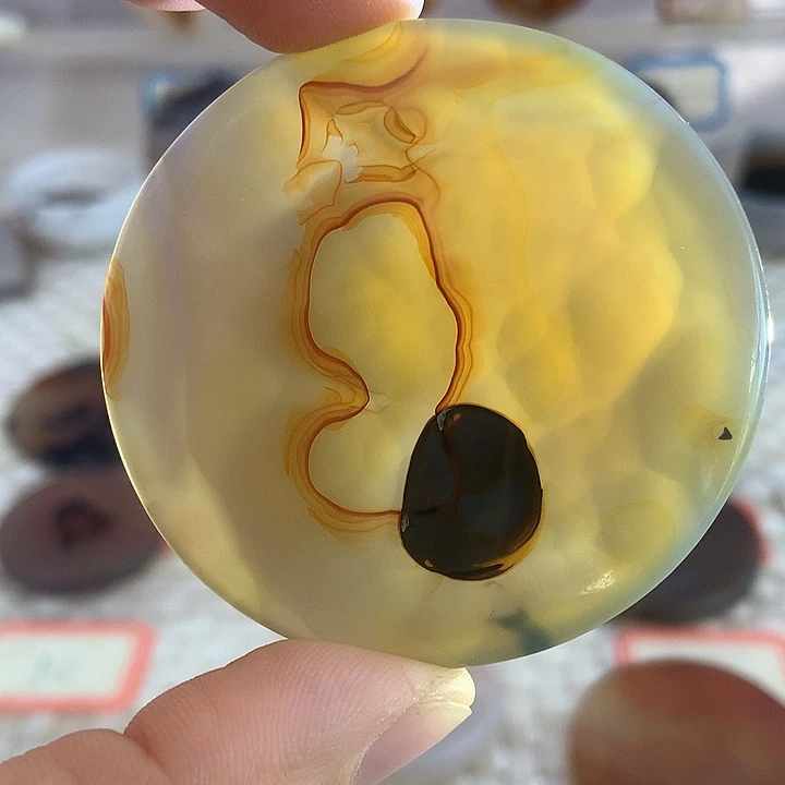 玛瑙/玉髓未镶嵌颈饰