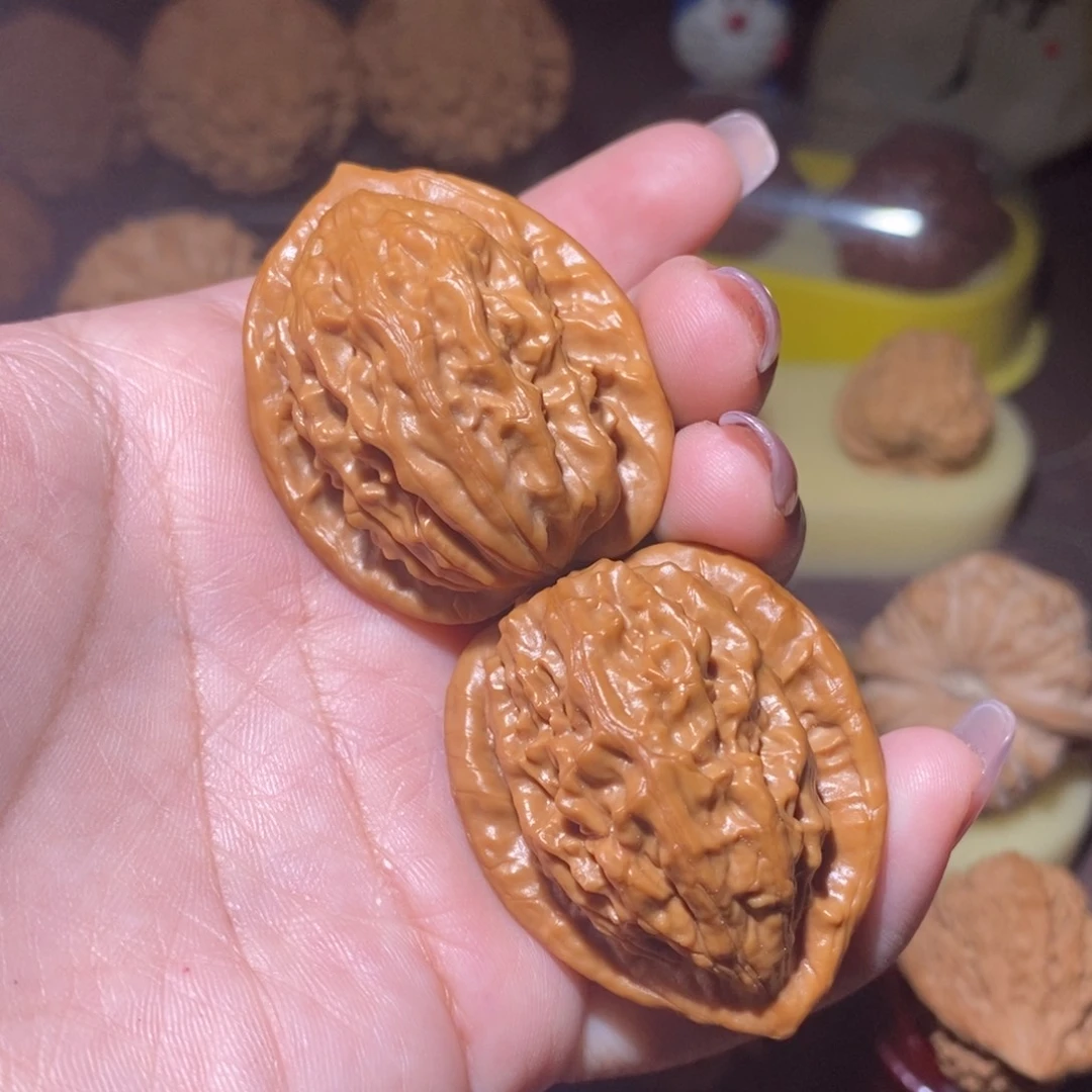 文玩核桃吊坠大红袍35