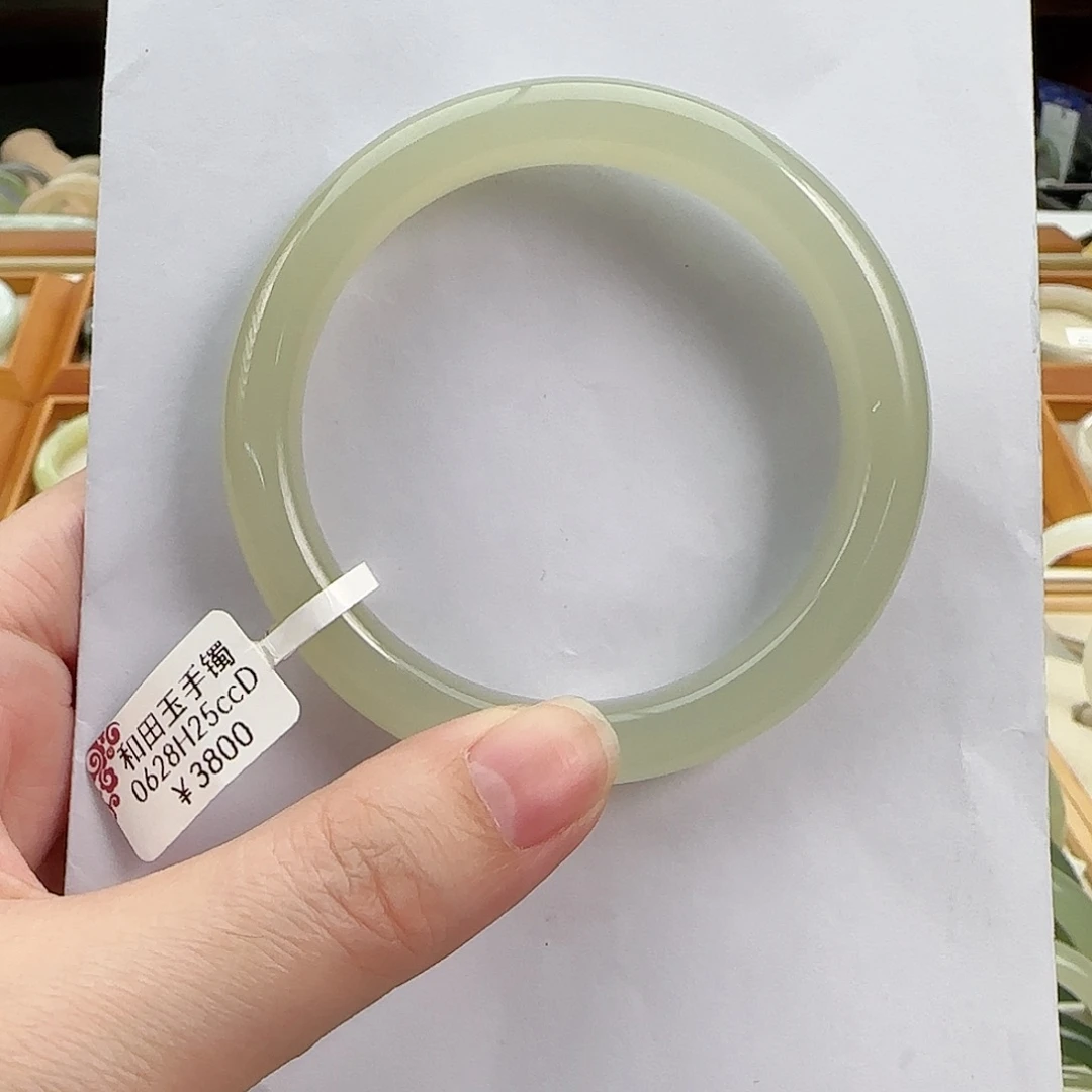 和田玉未镶嵌手镯57捡漏高冰浅晴