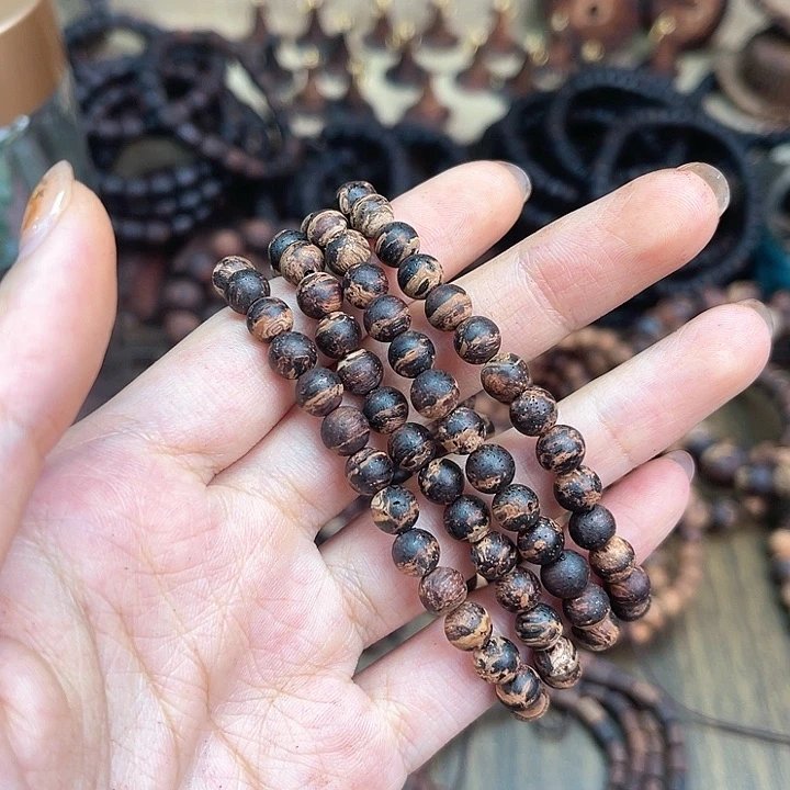 降真香其他06*108黄金甲圆珠（无胶水）