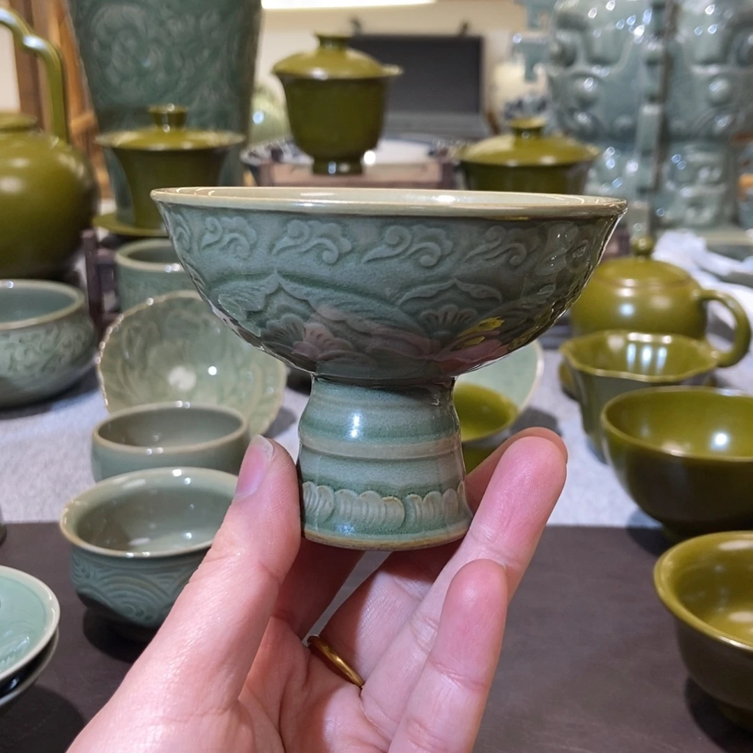 瓷片高足杯福利哈哈哈