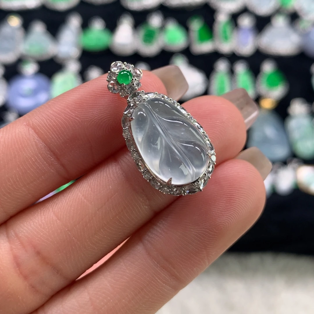 翡翠18K金镶嵌吊坠(不含链)