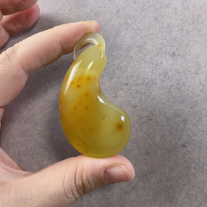 未镶嵌岫玉挂件吊坠
