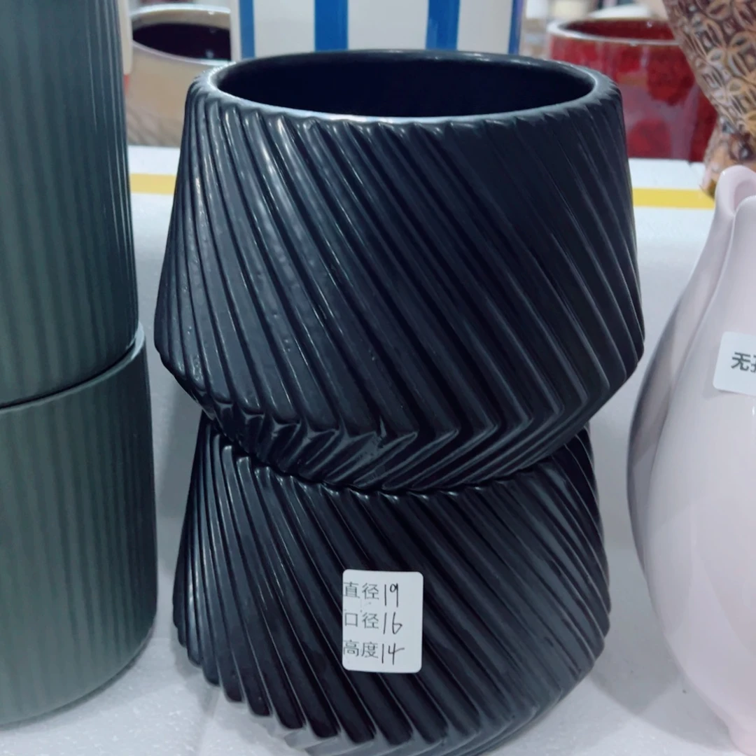 有孔，陶瓷花盆满10米包邮发货