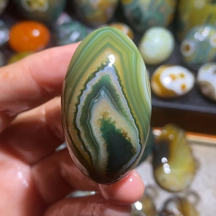 玛瑙/玉髓未镶嵌珠宝半成品