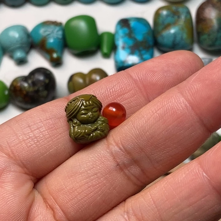 南红玛瑙未镶嵌颈饰