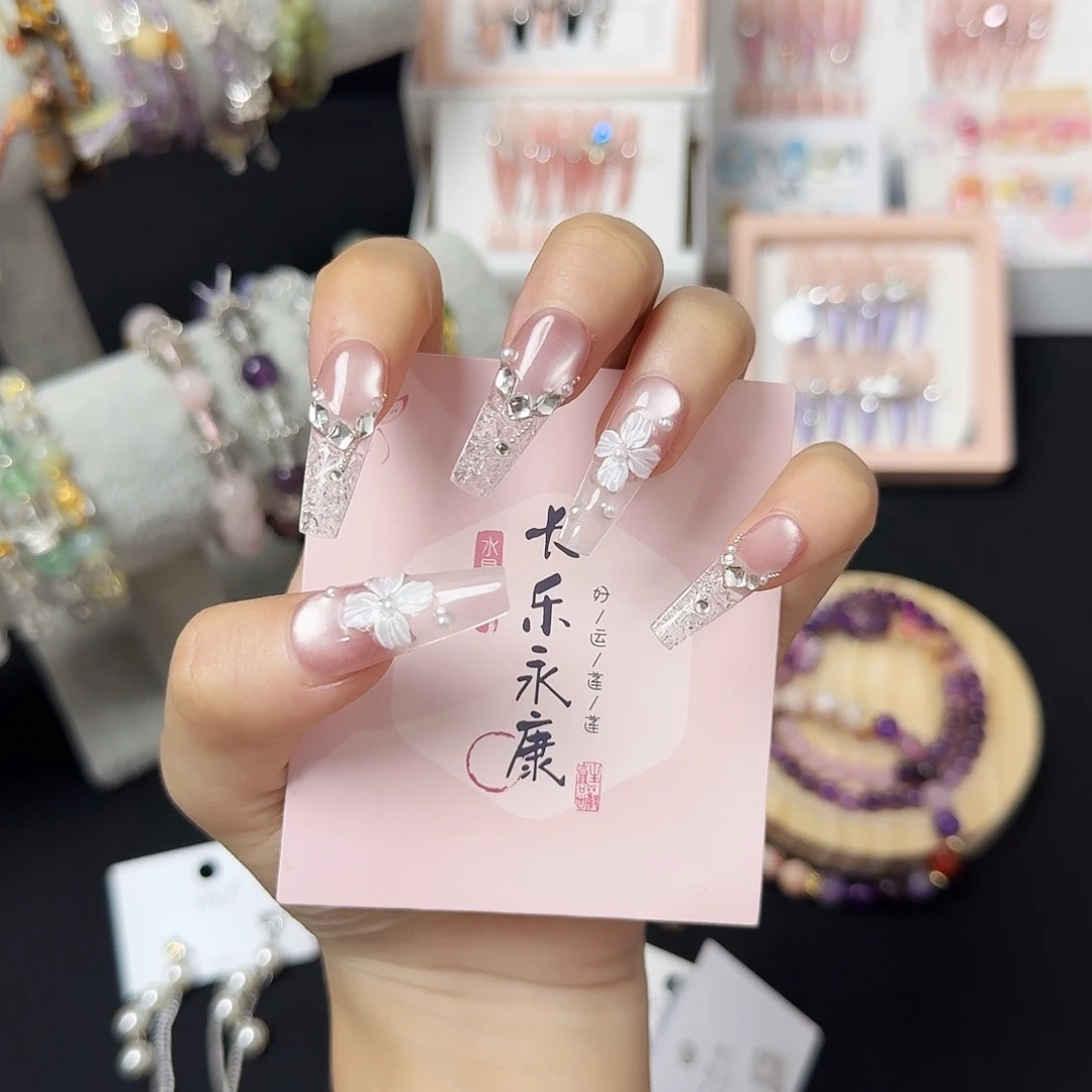 非金属纯手工制作的穿戴甲