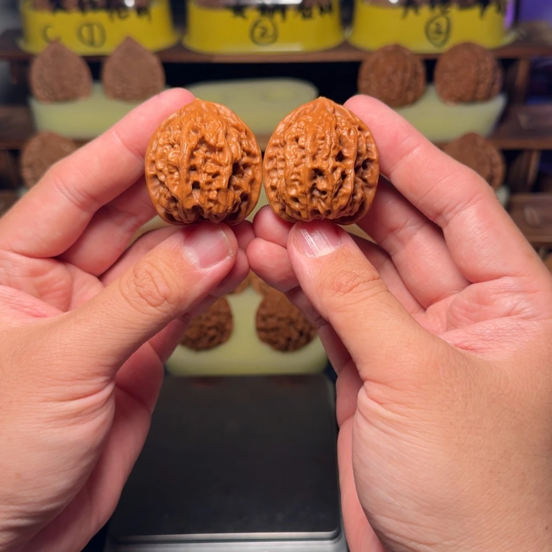 文玩核桃吊坠37野生磐石