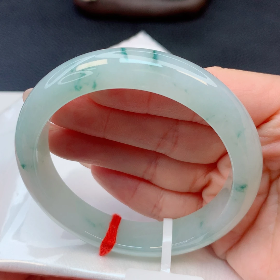 翡翠未镶嵌手镯58-59冰胶浅绿飘花