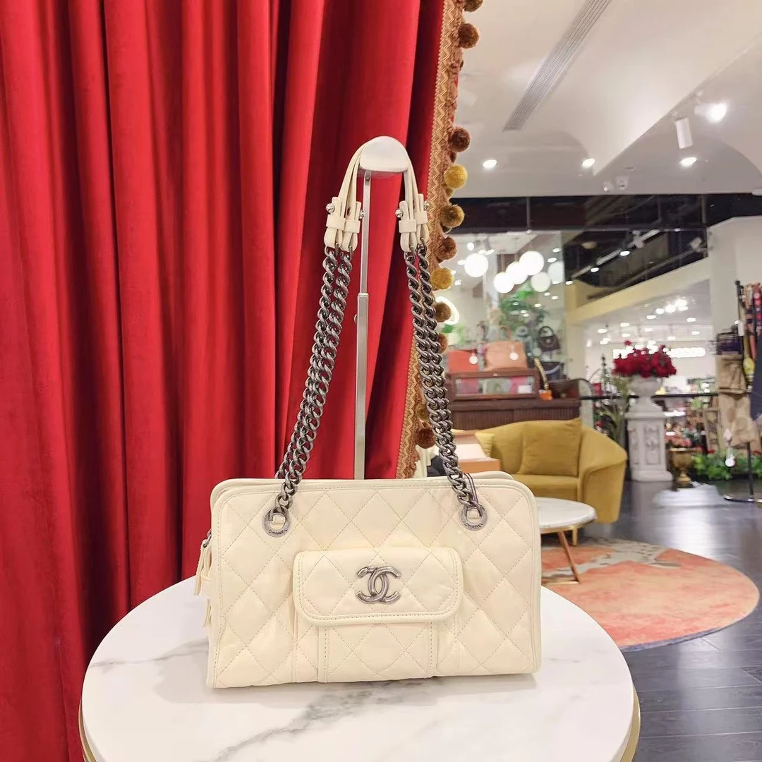 95新 Chanel/香奈儿 香奈儿孟买米自银扣牛皮单肩链条包/56400253