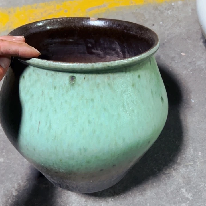 紫砂花盆高24口21瑕疵