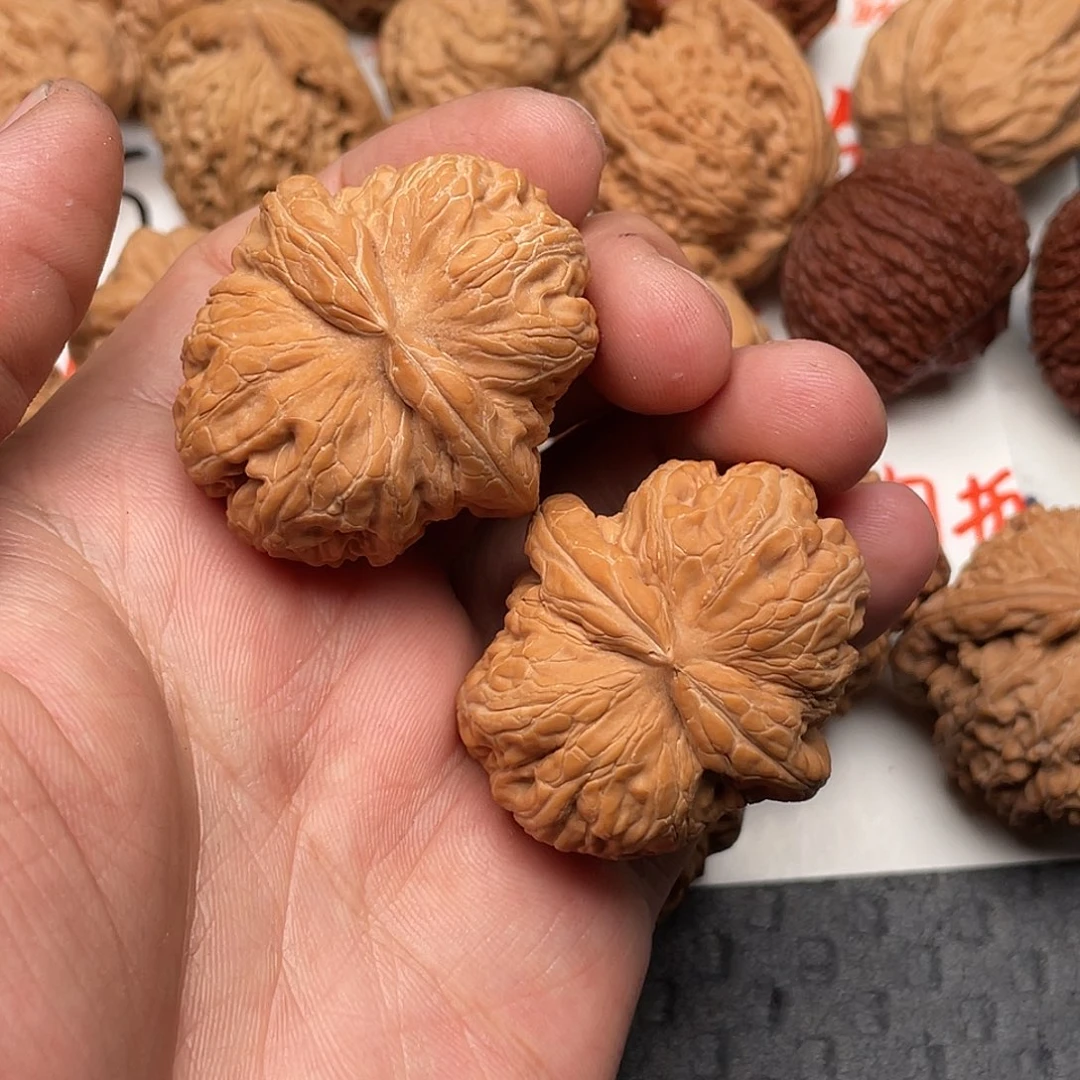 文玩核桃吊坠用****1元宝