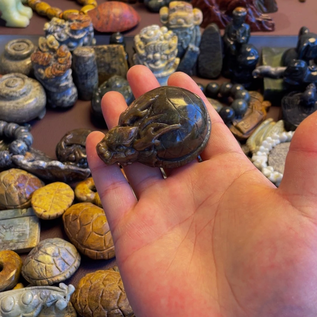 【闪购商品】未镶嵌岫岩河磨玉（透闪石质玉）挂件