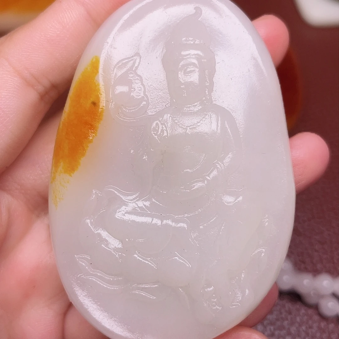 和田玉颈饰未镶嵌心**神