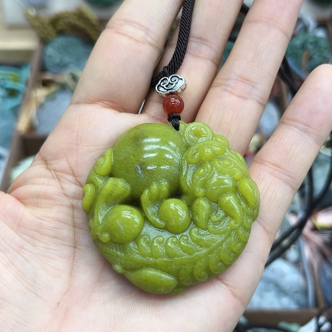 【闪购商品】蛇纹石玉未镶嵌颈饰