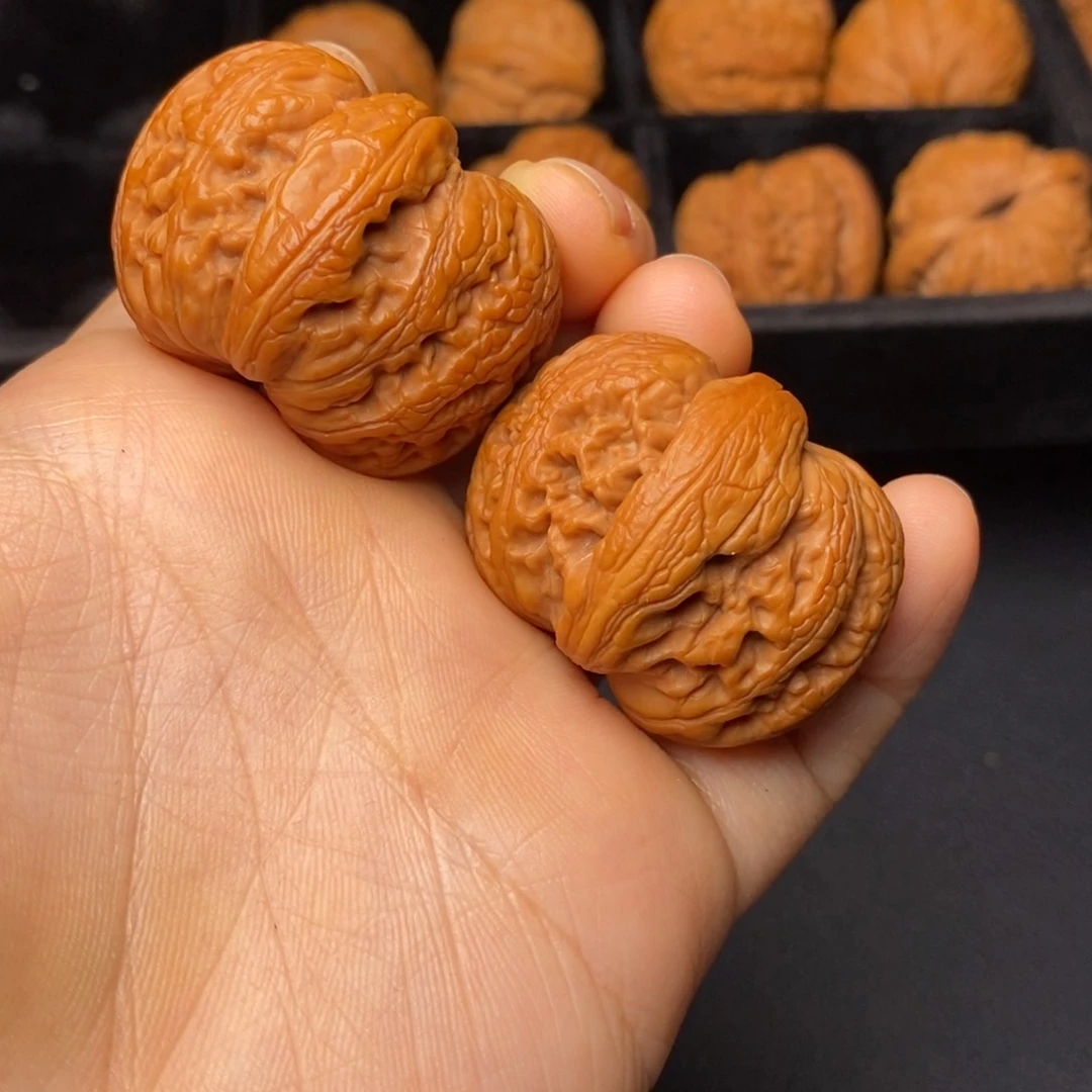 文玩核桃吊坠秦岭野生核桃