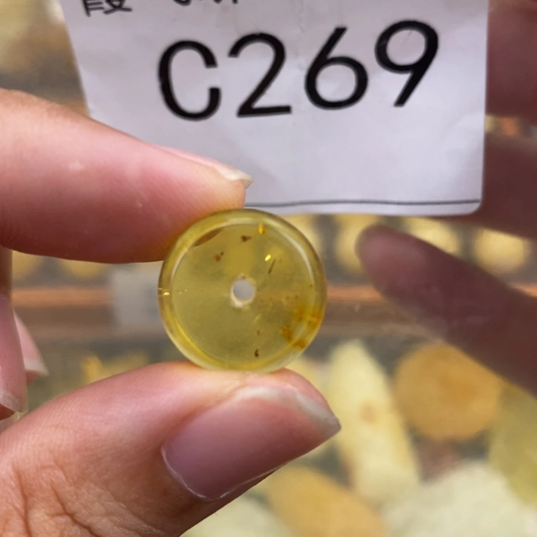 琥珀未镶嵌珠宝奇石15