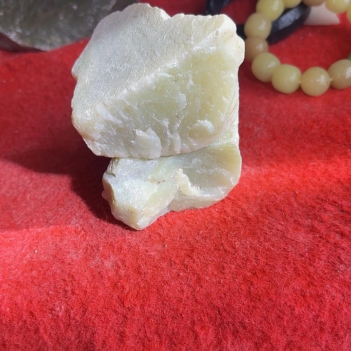 和田玉（糖玉）车挂未镶嵌