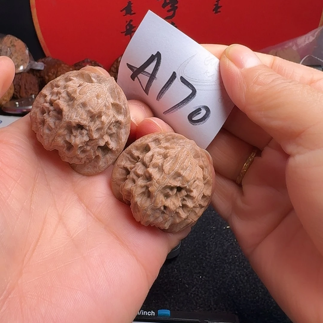 文玩核桃把件39蓟县红