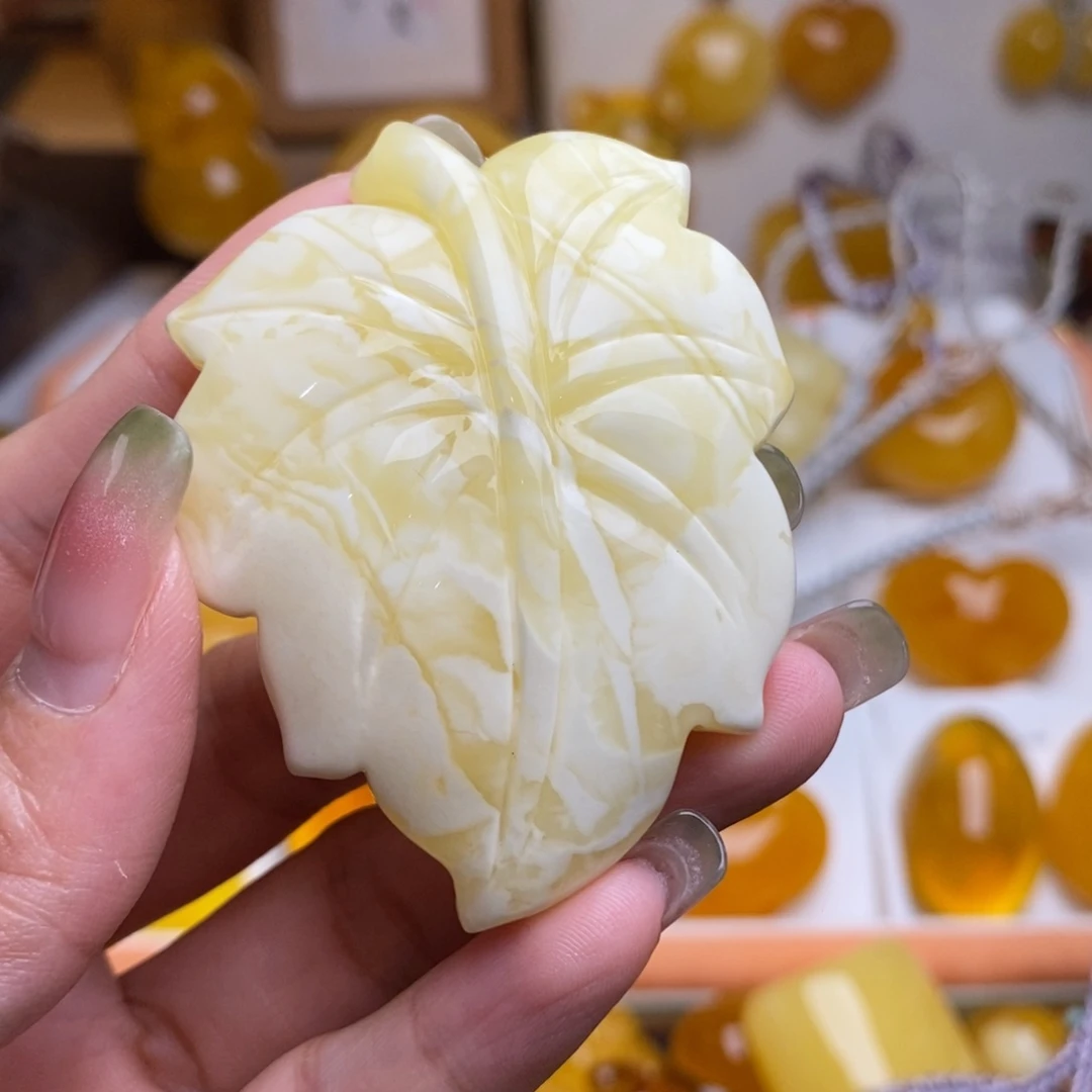 碧***天未镶嵌颈饰蜜蜡蜜蜡