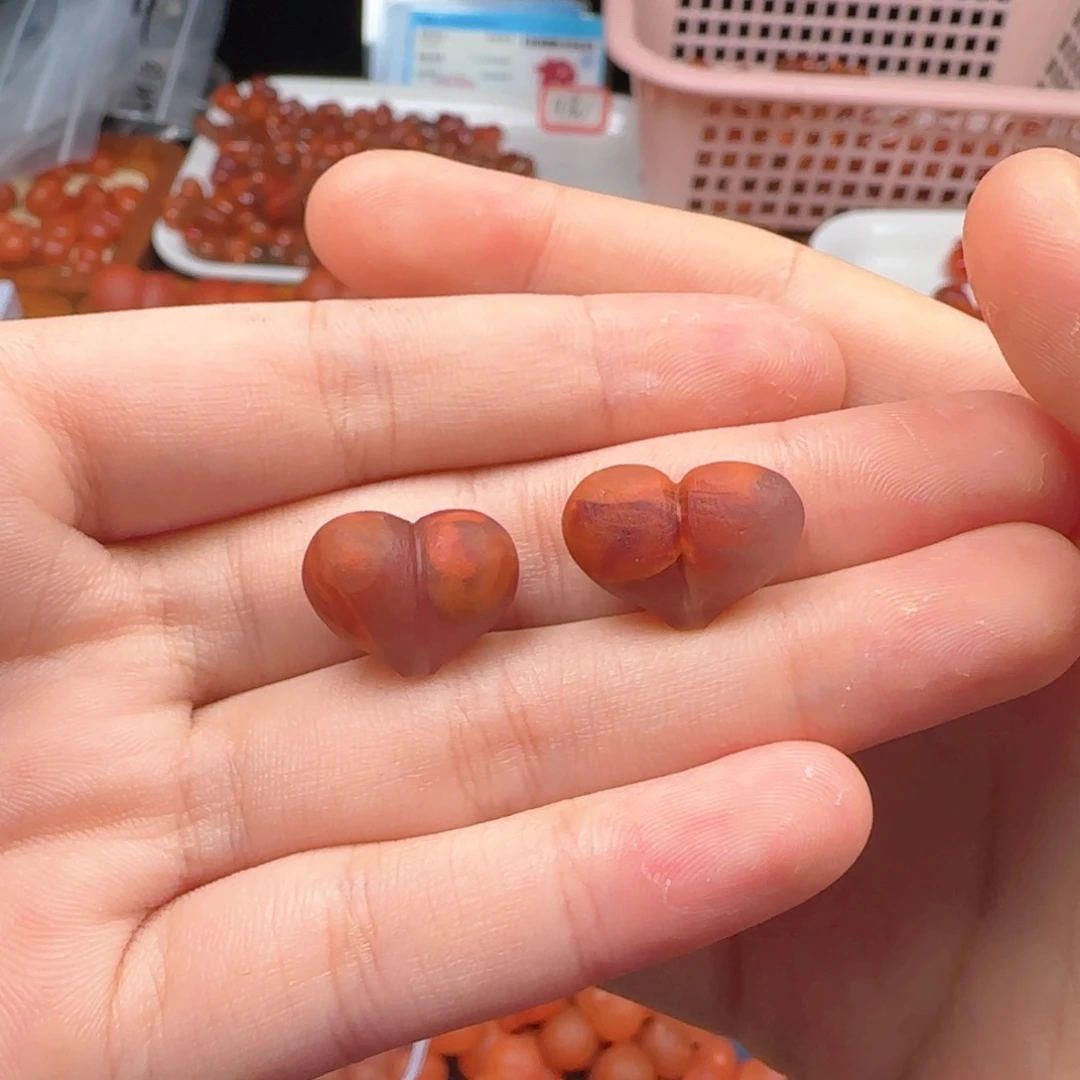 南红玛瑙未镶嵌挂件微瑕不退换