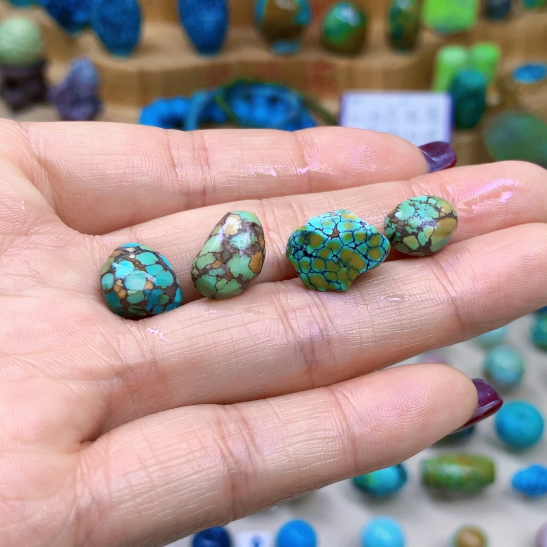 绿松石未镶嵌三彩随行