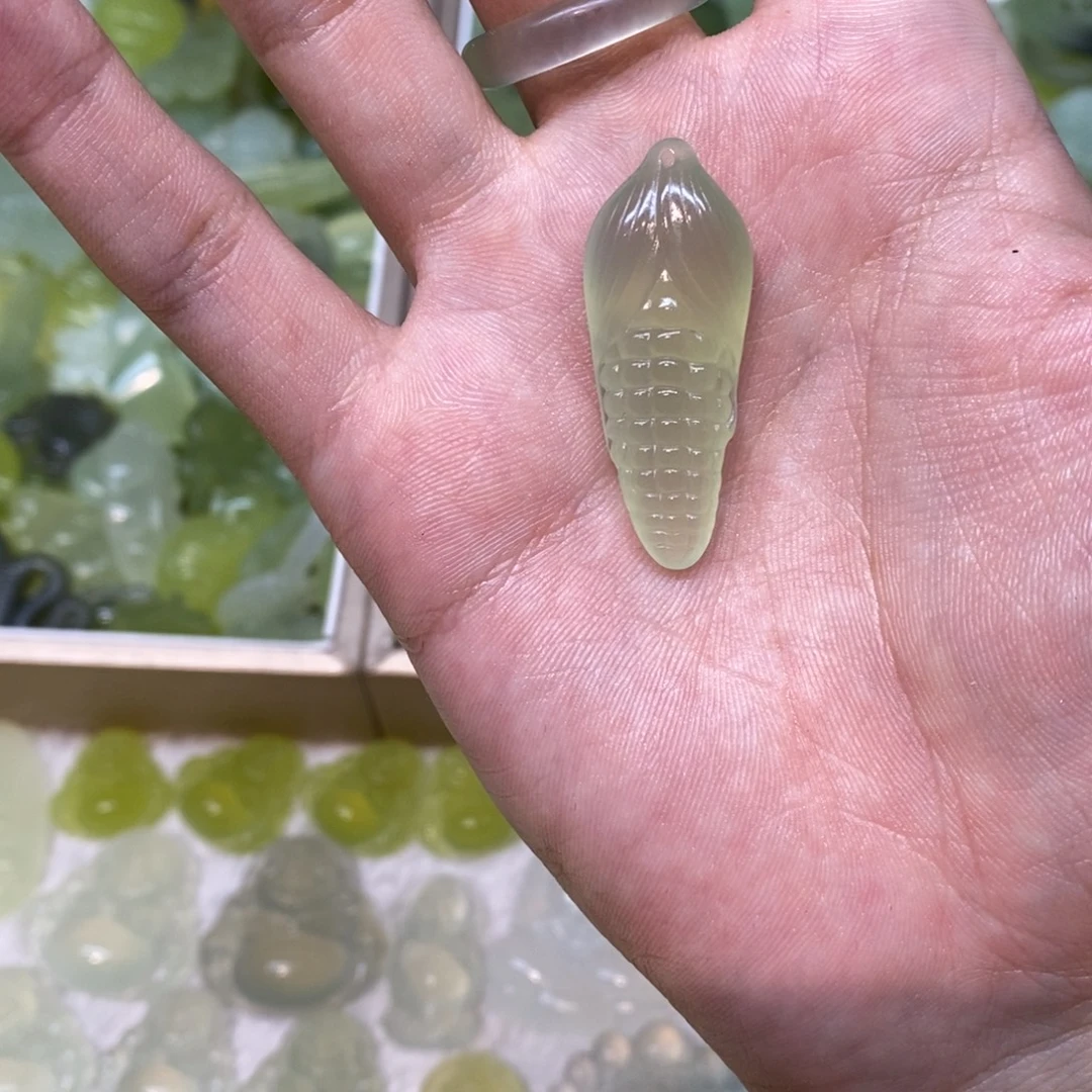 岫玉未镶嵌吊坠(不含链)