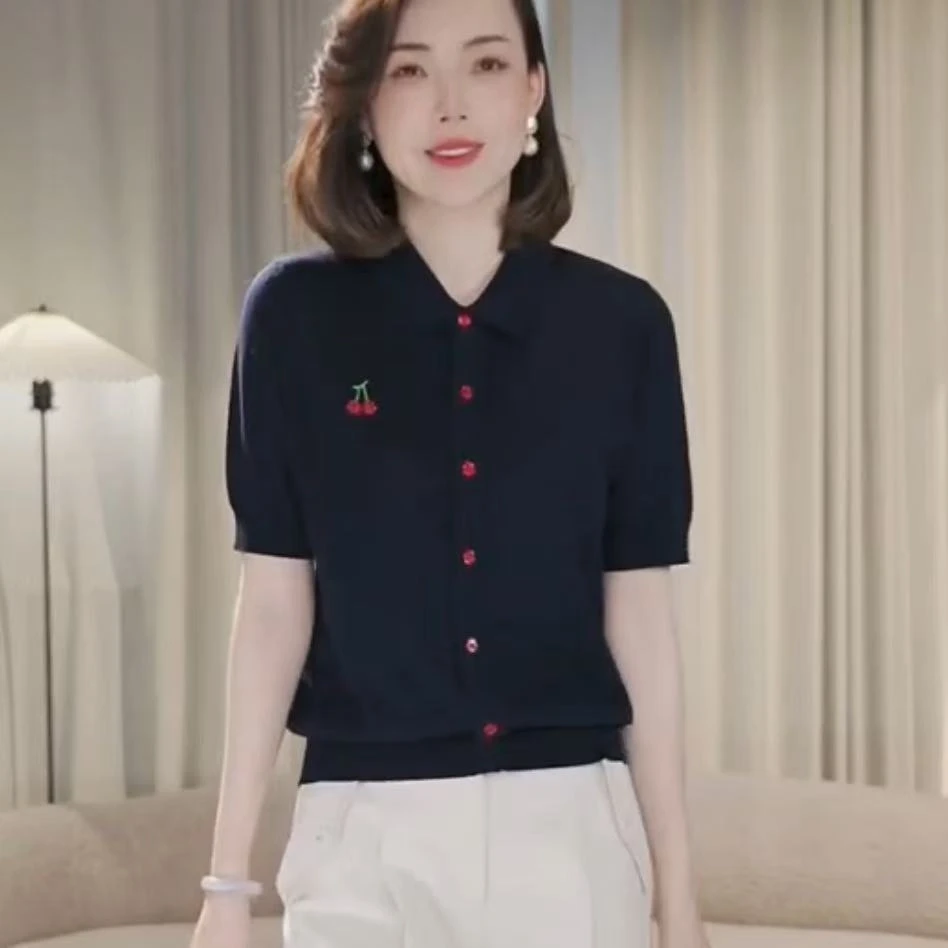 【涵舒可】草莓刺绣针织衫