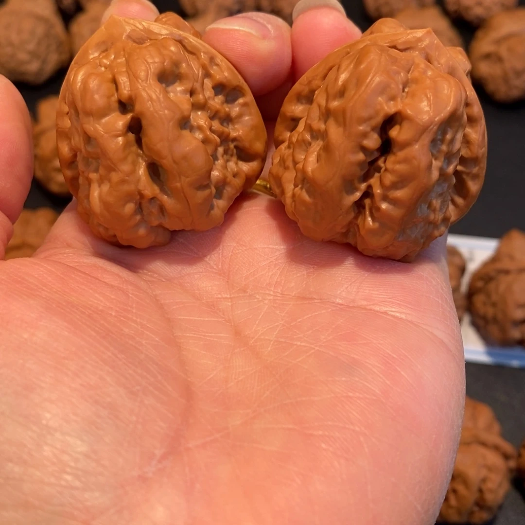 文玩核桃把件毕业蛤蟆头