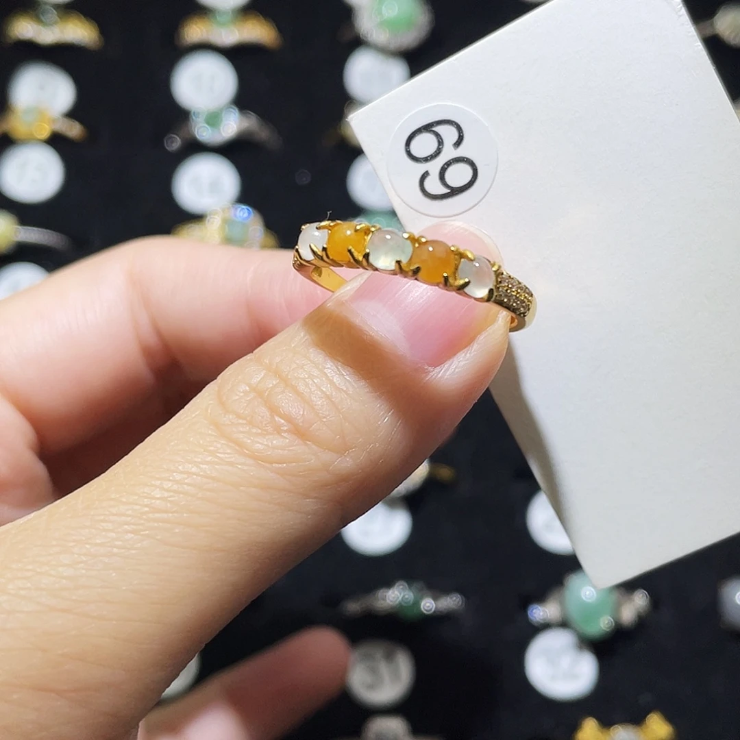 翡翠未镶嵌戒指戒指