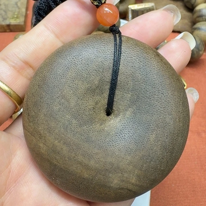 大叶紫檀（黑酸枝木类）