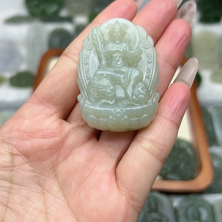 和田玉颈饰未镶嵌果***棒