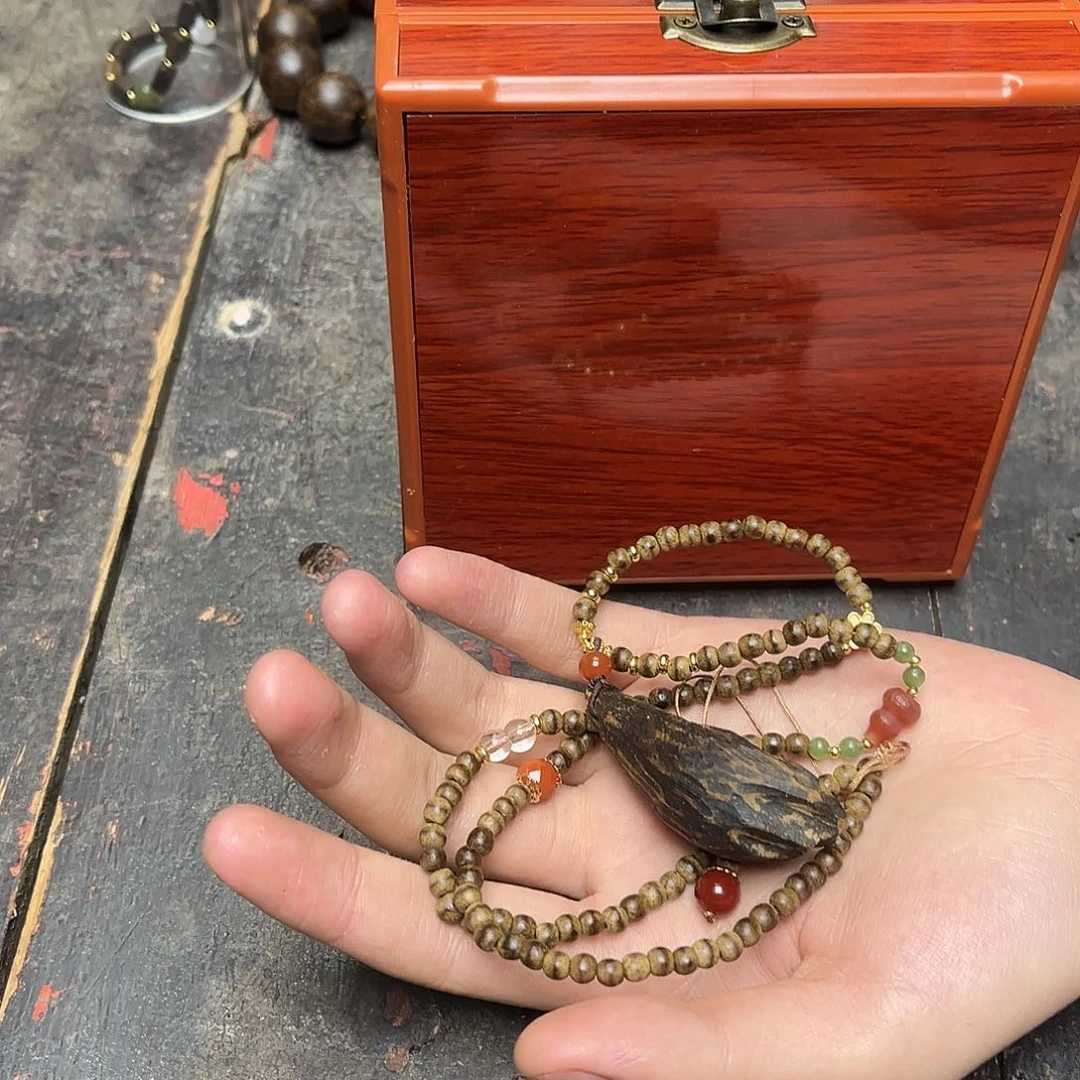 大叶紫檀（黑酸枝木类）