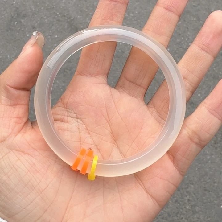 玛瑙/玉髓手镯未镶嵌酷***牛