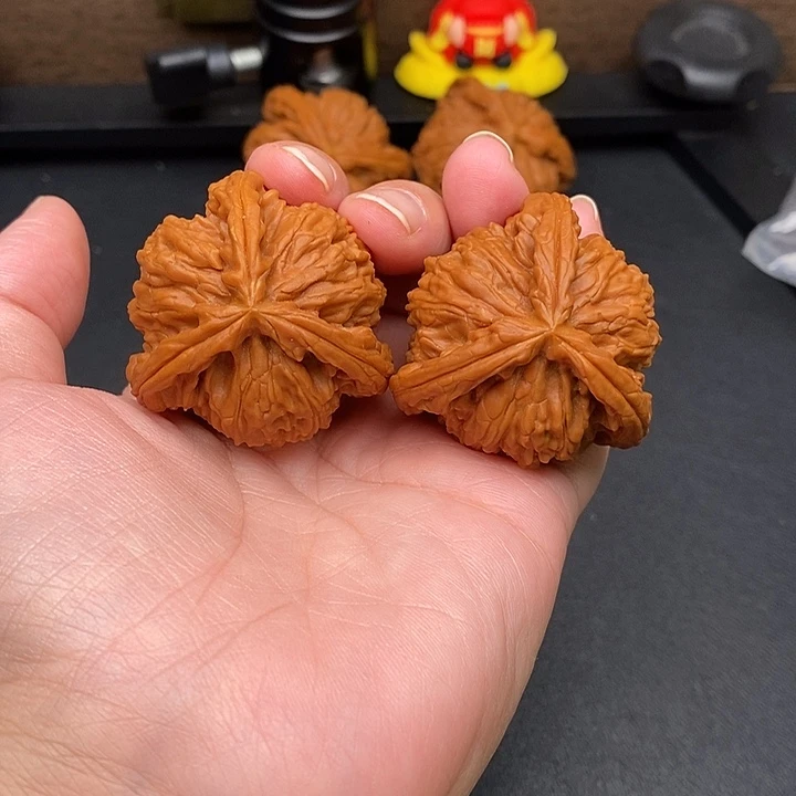 河***司把件文玩核桃白奔