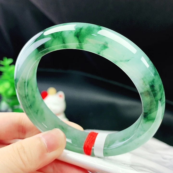翡翠未镶嵌手镯58圈