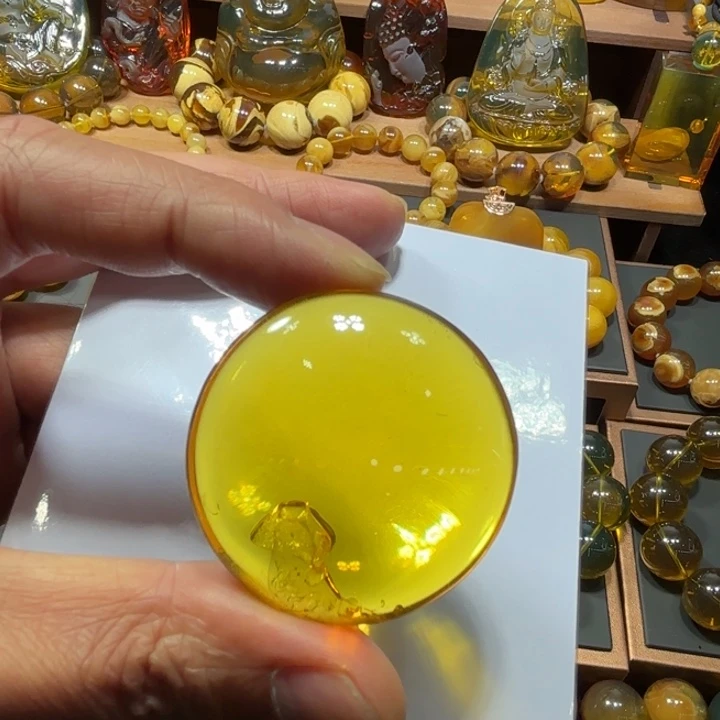 琥珀未镶嵌颈饰金蓝净水干胆形成旗开得胜18.1克