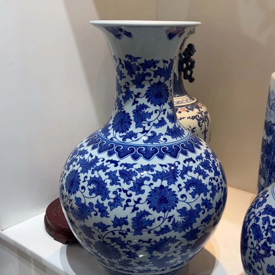 用***5陶摆件两个50cm青花缠枝莲如意纹赏瓶