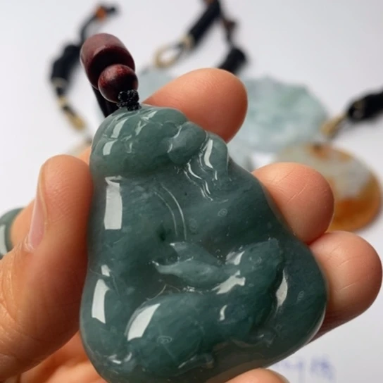 翡翠未镶嵌挂件翡翠