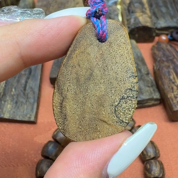 大叶紫檀（黑酸枝木类）