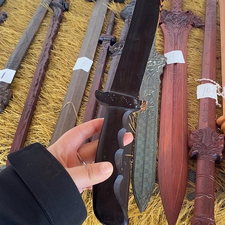 啊***呸成套家具紫檀木类