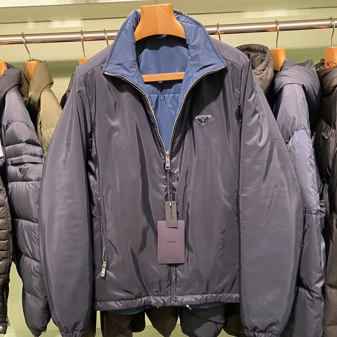 未使用 Prada/普拉达 男款立领棉服 双面可穿 胸口铁标Logo