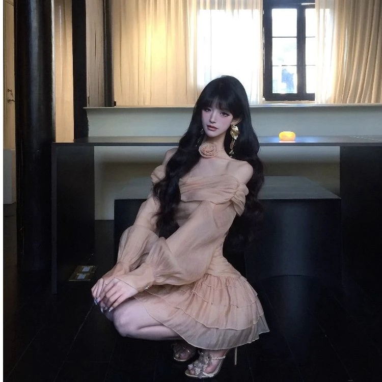 2025新款秋冬多层荷叶边蛋糕裙收腰显瘦一字肩连衣裙蓬蓬公主裙潮