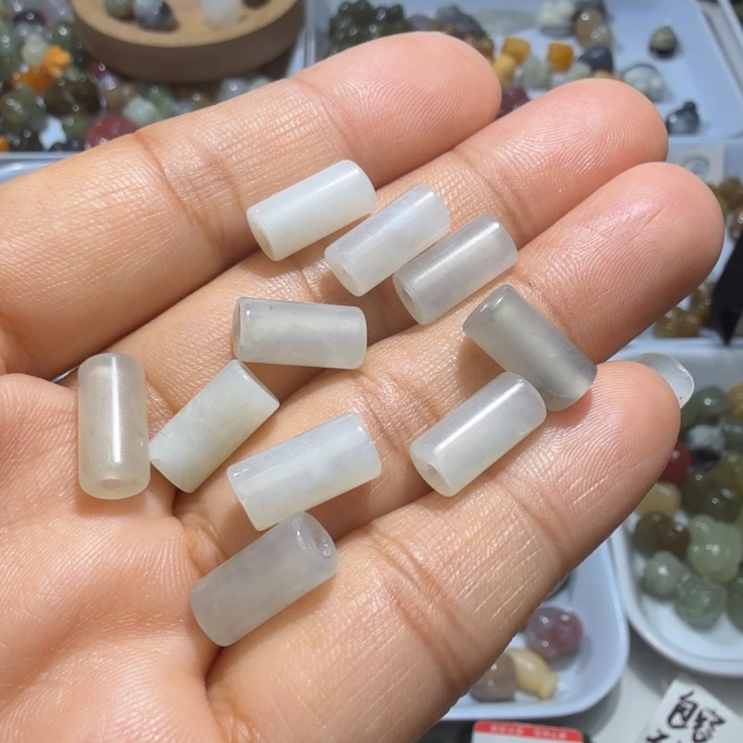 和田玉未镶嵌珠宝奇石