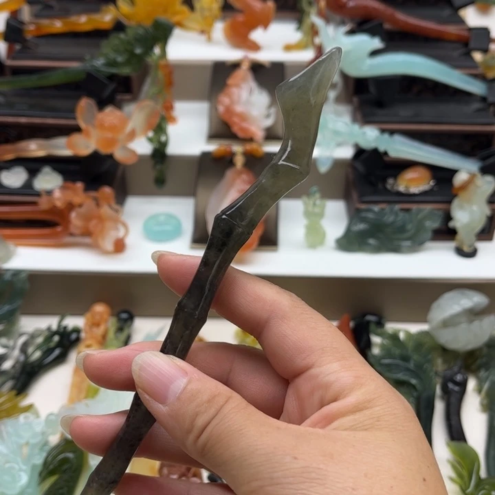 蛇纹石玉未镶嵌岫玉发簪