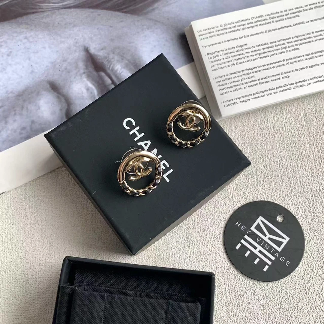 99新 Chanel/香奈儿 23p皮穿链金属圆环钉 14779737