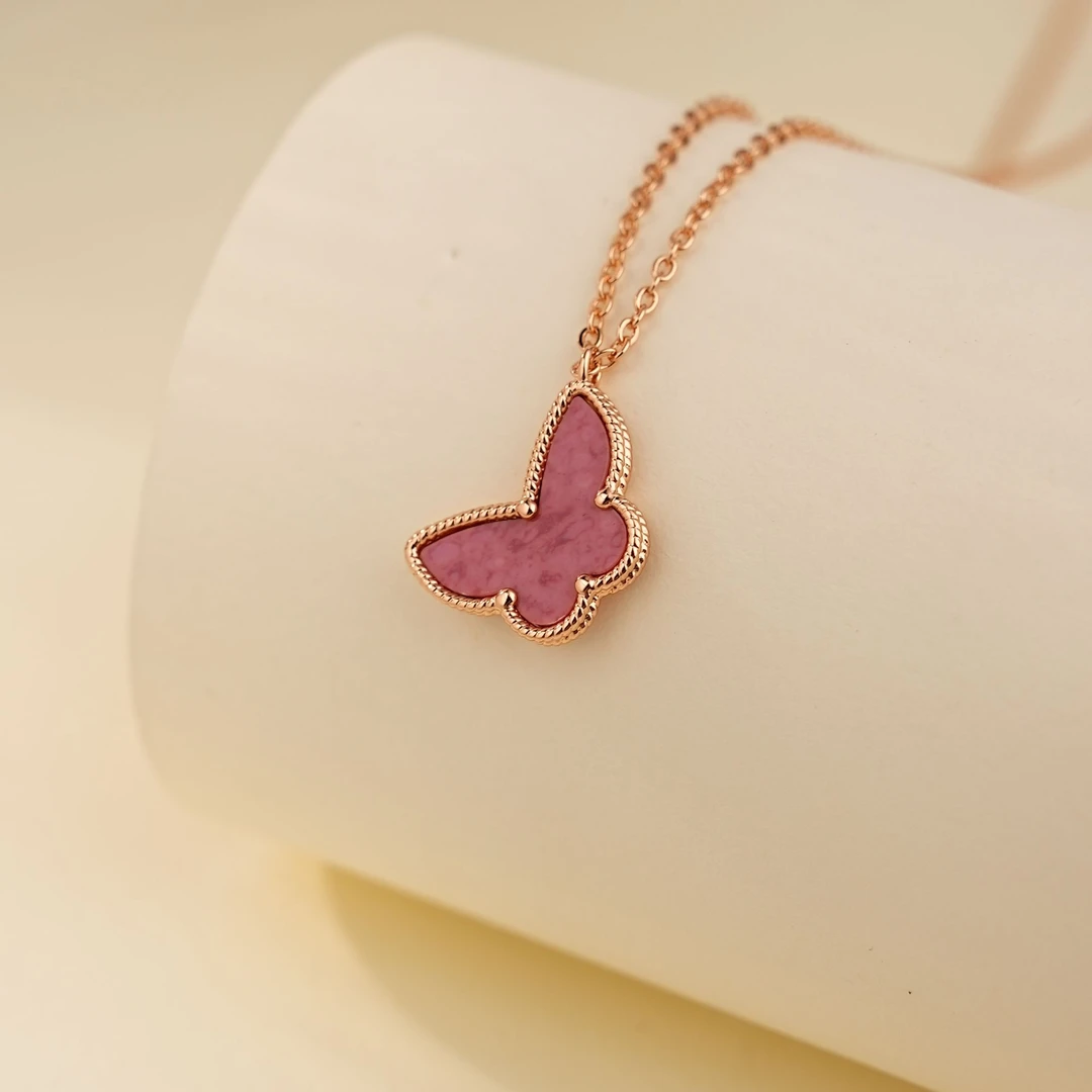 薇纳斯 合金项链 高定轻奢气质网红款时尚百搭灵动蝴蝶吊坠项链