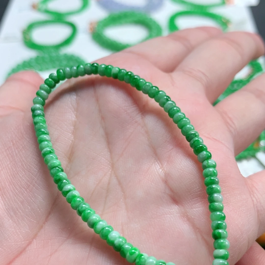 翡翠未镶嵌手链翡翠